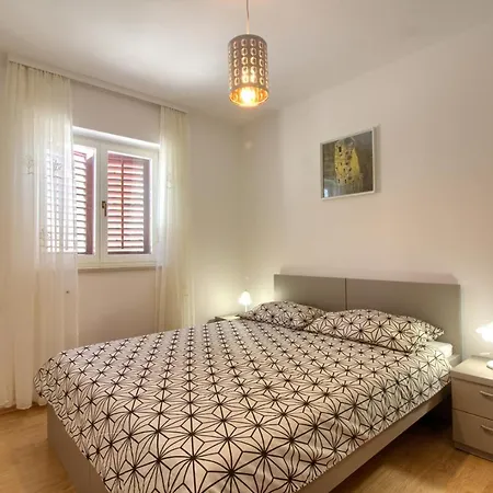 Beautiful Marevista With Sea View And Pool In Labin Near Rabac